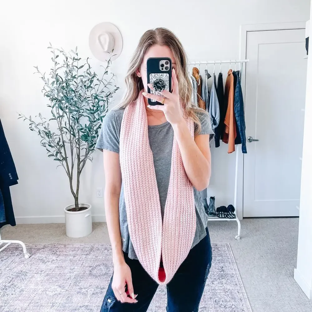Tucker & Tate Light Pink & Silver‎ Circle Scarf